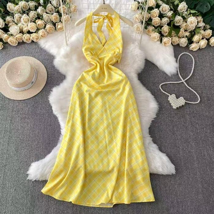 Holiday style sexy backless V-neck neck dress for women s summer high waist and thin pure desire yellow plaid a-word long dress S жёлтый
Holiday style sexy backless V-neck neck dress for women s summer high waist and thin pure desire yellow plaid a-word long dress S жёлтый