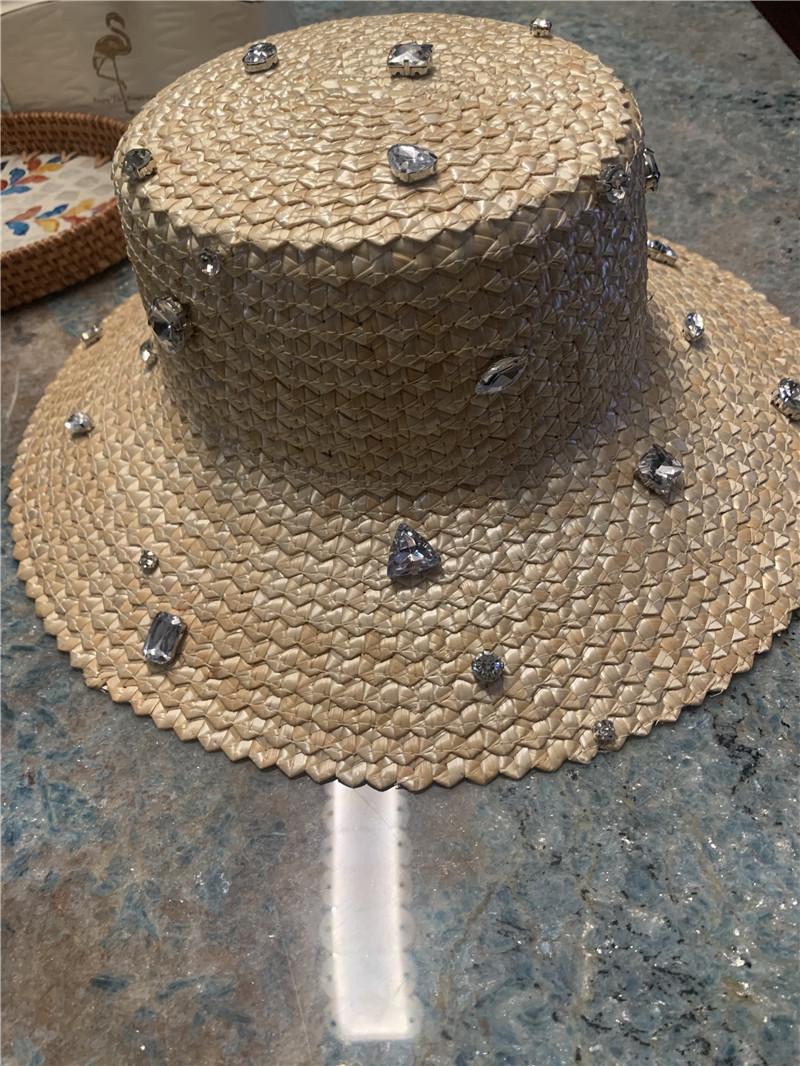 202504-shi ins chic summer Natural straw Pineapple pattern Hand sewn large shiny drill lady holiday sun cap women leisure hat head size 57cm бежевий
202504-shi ins chic summer Natural straw Pineapple pattern Hand sewn large shiny drill lady holiday sun cap women leisure hat head size 57cm бежевий