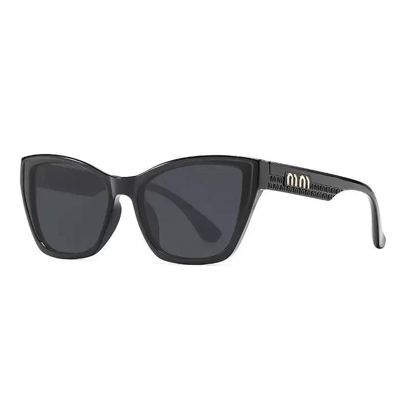 Neutral Trendy Vintage Retro Cat Eye UV400 Sunglasses Latest Oversized Frame High-end Sunglasses Outdoor Use Driving Use Travel Sunscreen Goggles
Neutral Trendy Vintage Retro Cat Eye UV400 Sunglasses Latest Oversized Frame High-end Sunglasses Outdoor Use Driving Use Travel Sunscreen Goggles