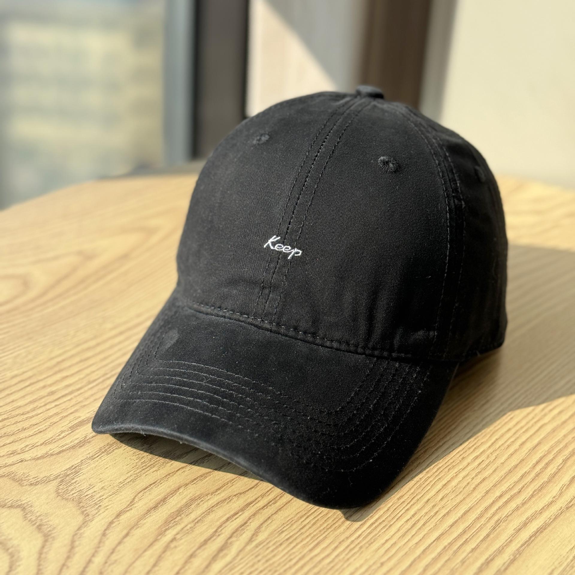2026New soft-top baseball cap for men and women, wide brim makes the face appear smaller, suitable for large head sizes, duckbill cap with large brim Adult54-60Adjustable чёрный
2026New soft-top baseball cap for men and women, wide brim makes the face appear smaller, suitable for large head sizes, duckbill cap with large brim Adult54-60Adjustable чёрный
