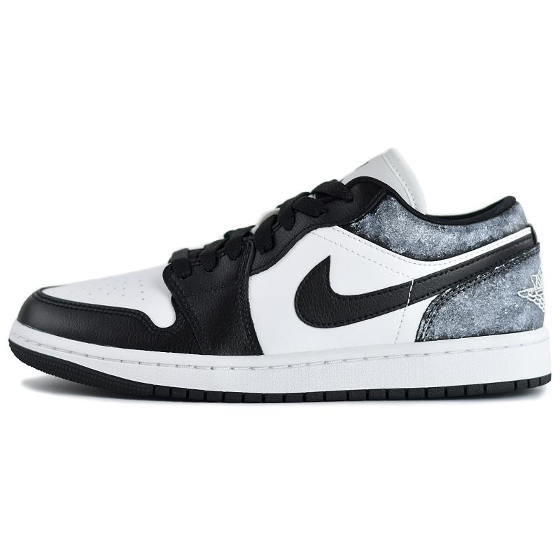 Jordan Air Jordan 1 Slip Resistant, Abrasion Resistant, Breathable Low top Vintage Basketball Shoes Women s Black White DC0774-101(Team96-) 36
Jordan Air Jordan 1 Slip Resistant, Abrasion Resistant, Breathable Low top Vintage Basketball Shoes Women s Black White DC0774-101(Team96-) 36