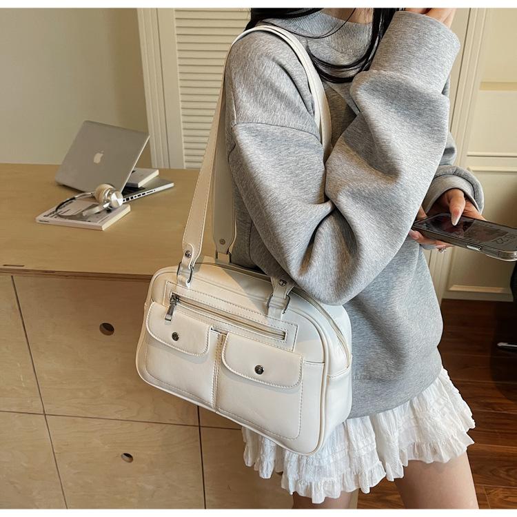 Retro tote bag versatile 2025 summer new niche underarm bag trendy fashion large capacity bag чёрный
Retro tote bag versatile 2025 summer new niche underarm bag trendy fashion large capacity bag чёрный