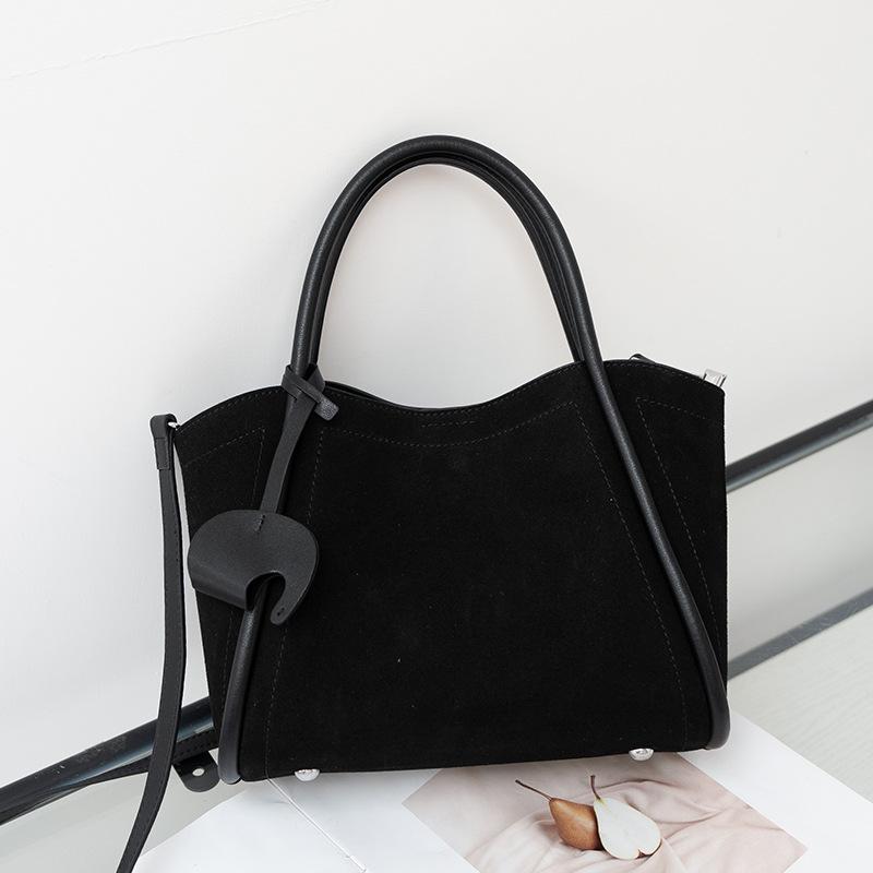 New Women s Bag Luxury Designer Suede Cow Leather Handbags Women Fashi Trend Shoulder Bag Female Crossbody Bags 1509
New Women s Bag Luxury Designer Suede Cow Leather Handbags Women Fashi Trend Shoulder Bag Female Crossbody Bags 1509