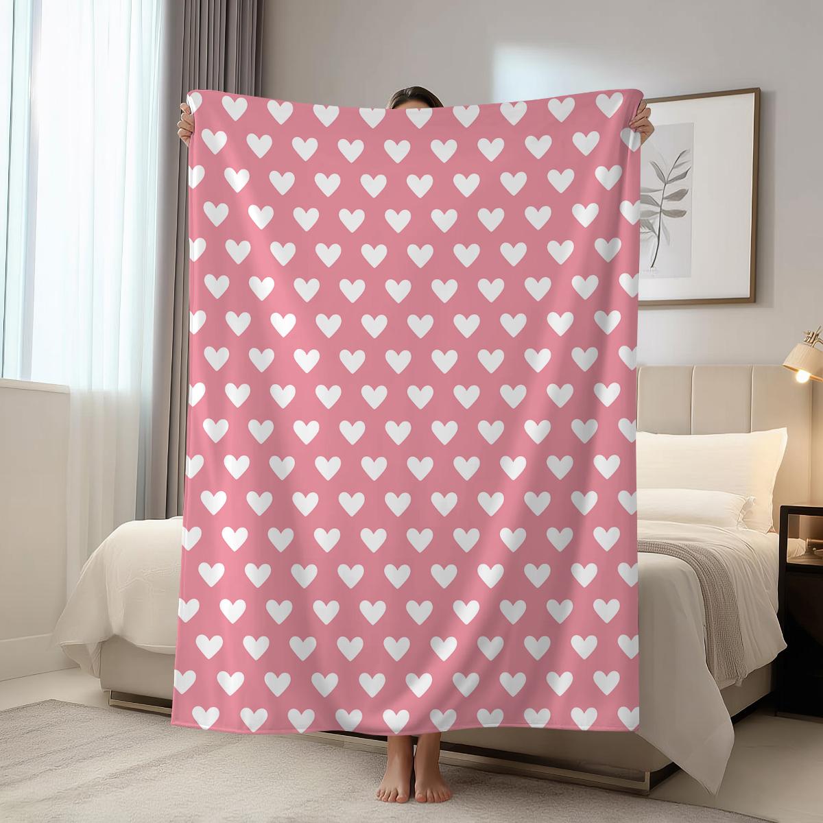1pc Valentine s Day blanket, super soft and comfortable nap blanket, romantic heart printed flannel blanket, bed blanket, gifts 75x90cm
1pc Valentine s Day blanket, super soft and comfortable nap blanket, romantic heart printed flannel blanket, bed blanket, gifts 75x90cm