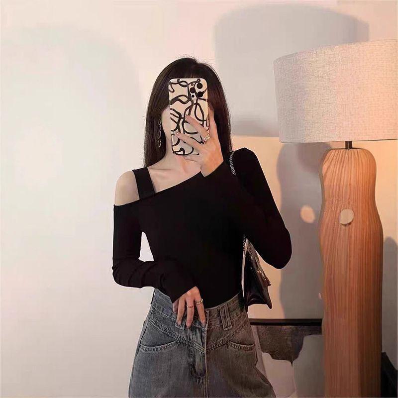 Camisole with Unique Design, Off-Shoulder Sexy Base Shirt for Women, Autumn Design, Long-Sleeve T-Shirt, Tight-Fitting Asymmetrical Shoulder Top Black Without Velvet S
Camisole with Unique Design, Off-Shoulder Sexy Base Shirt for Women, Autumn Design, Long-Sleeve T-Shirt, Tight-Fitting Asymmetrical Shoulder Top Black Without Velvet S