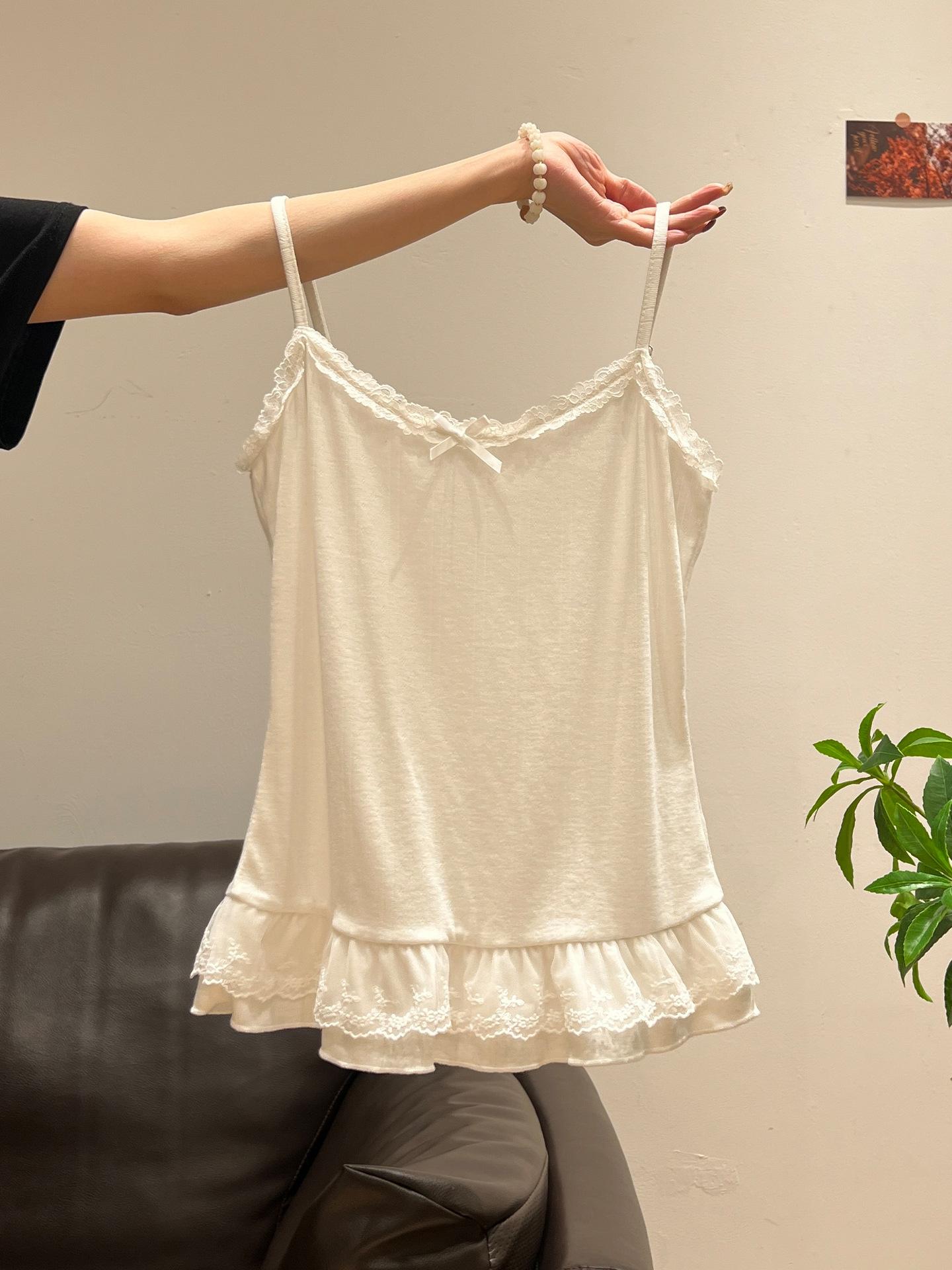 Pure desire wind bow stacked wear outer sling vest women s spring summer lace hem slim top XL білий
Pure desire wind bow stacked wear outer sling vest women s spring summer lace hem slim top XL білий