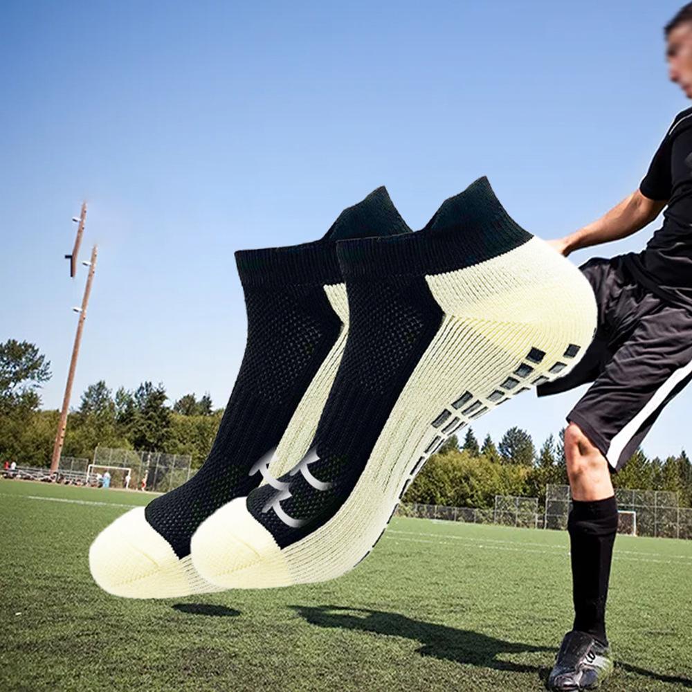 Adult Non-Slip Ankle Athletic Socks with Gel Dots and Cushioned Sole чорний
Adult Non-Slip Ankle Athletic Socks with Gel Dots and Cushioned Sole чорний
