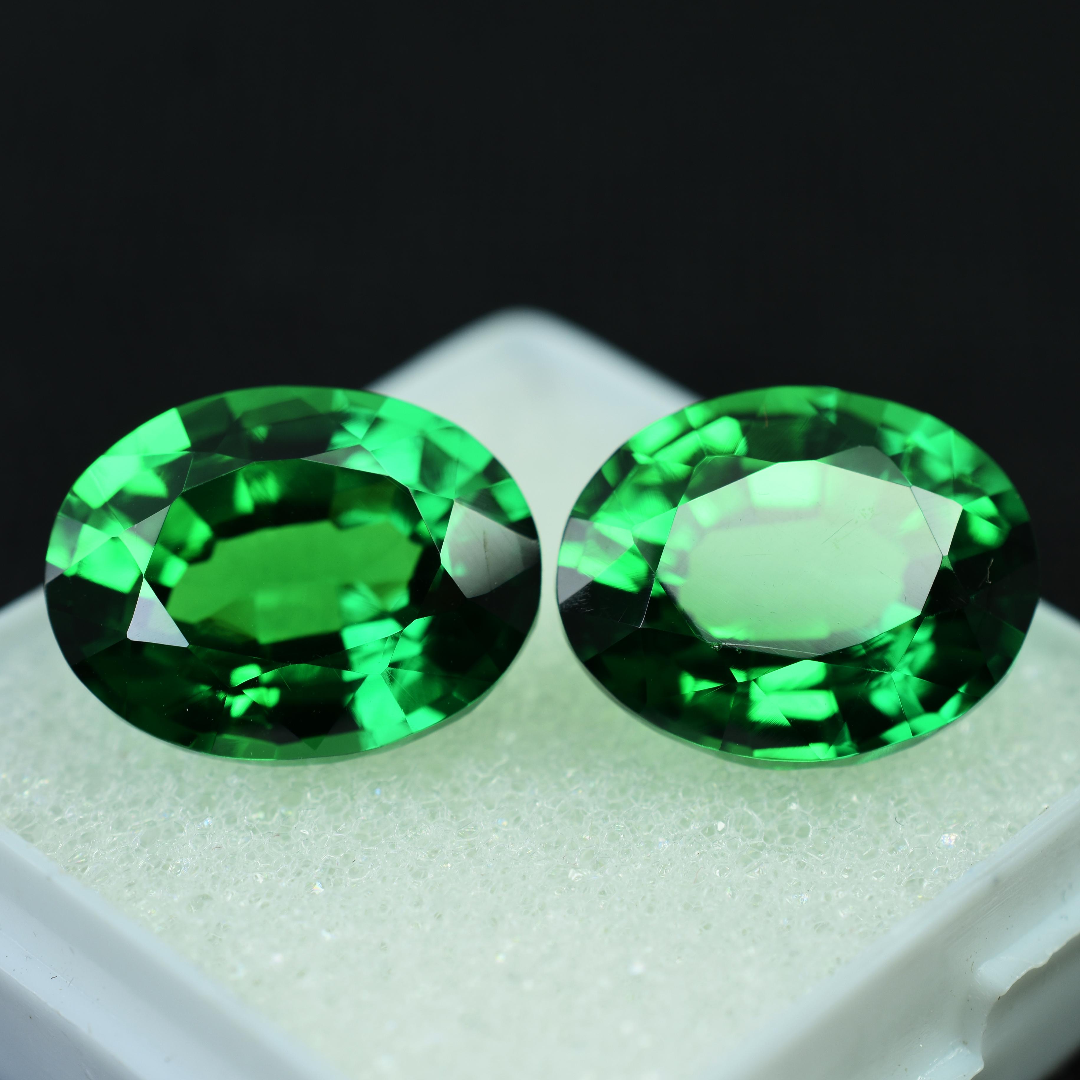 Green Ceylon Tsavorite 20ct Oval Cut Flawless Loose Gemstone 13.4 mm
Green Ceylon Tsavorite 20ct Oval Cut Flawless Loose Gemstone 13.4 mm