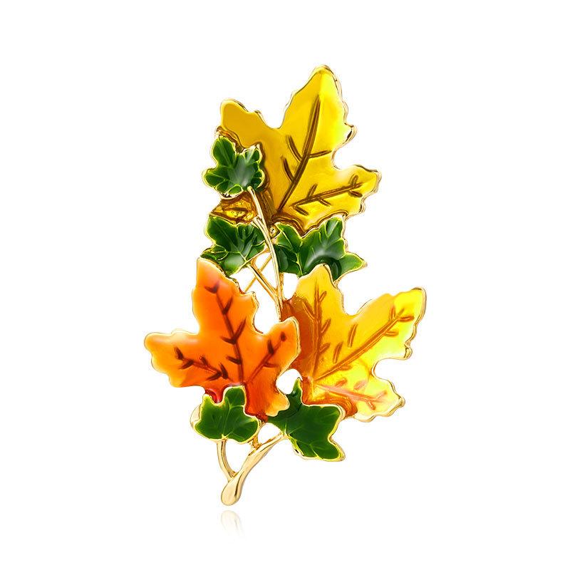 Retro Red Maple Leaf Enamel Dripping Oil Three-dimensional Temperament Brooch 3*5cm
Retro Red Maple Leaf Enamel Dripping Oil Three-dimensional Temperament Brooch 3*5cm