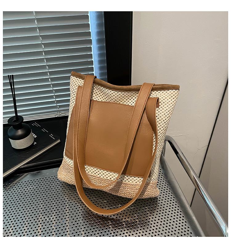 Повседневная соломенная сумка большой вместимости женская 2025 новая пляжная сумка для отпуска на море модная плетеная сумка-тоут через плечо коричневый
Повседневная соломенная сумка большой вместимости женская 2025 новая пляжная сумка для отпуска на море модная плетеная сумка-тоут через плечо коричневый
