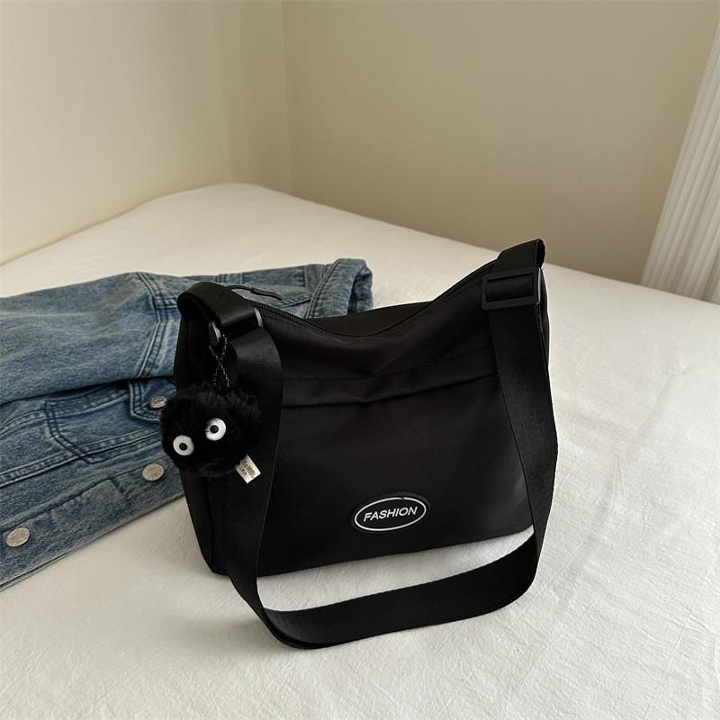 Stylish Large Capacity Simple Tote Bag For Students And Daily Use In Trendy Oxford Cloth Without Pendant
Stylish Large Capacity Simple Tote Bag For Students And Daily Use In Trendy Oxford Cloth Without Pendant