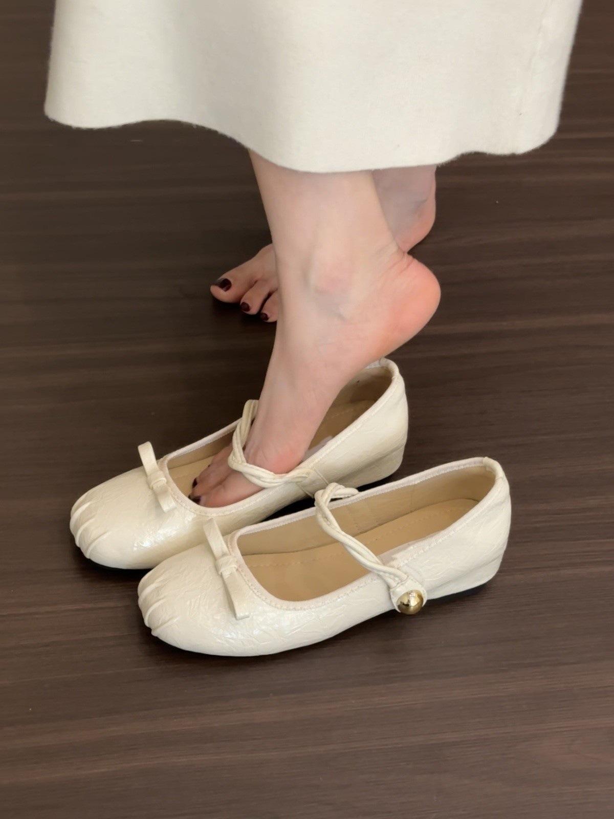 Внутреннее увеличение высоты серебристые туфли Мэри Джейн одинарные женские туфли 2025 новая весна бант с юбкой вечерние туфли 39
Внутреннее увеличение высоты серебристые туфли Мэри Джейн одинарные женские туфли 2025 новая весна бант с юбкой вечерние туфли 39