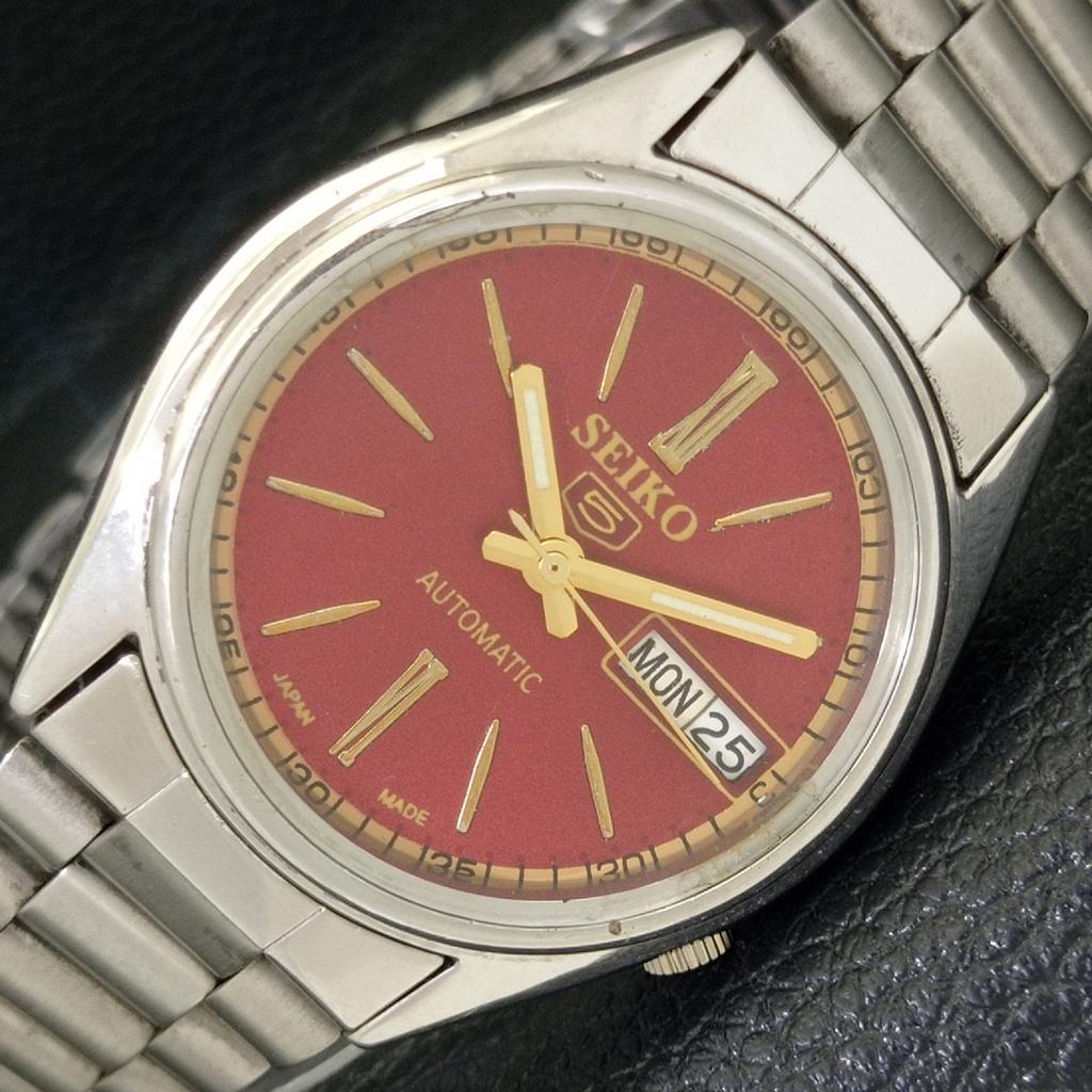 Б/у оригинальные винтажные часы SEIKO 5 AUTOMATIC 7S26A JAPAN MENS C КРАСНЫМ ЦИФЕРБЛАТОМ a435047-2 R122-a435047
Б/у оригинальные винтажные часы SEIKO 5 AUTOMATIC 7S26A JAPAN MENS C КРАСНЫМ ЦИФЕРБЛАТОМ a435047-2 R122-a435047