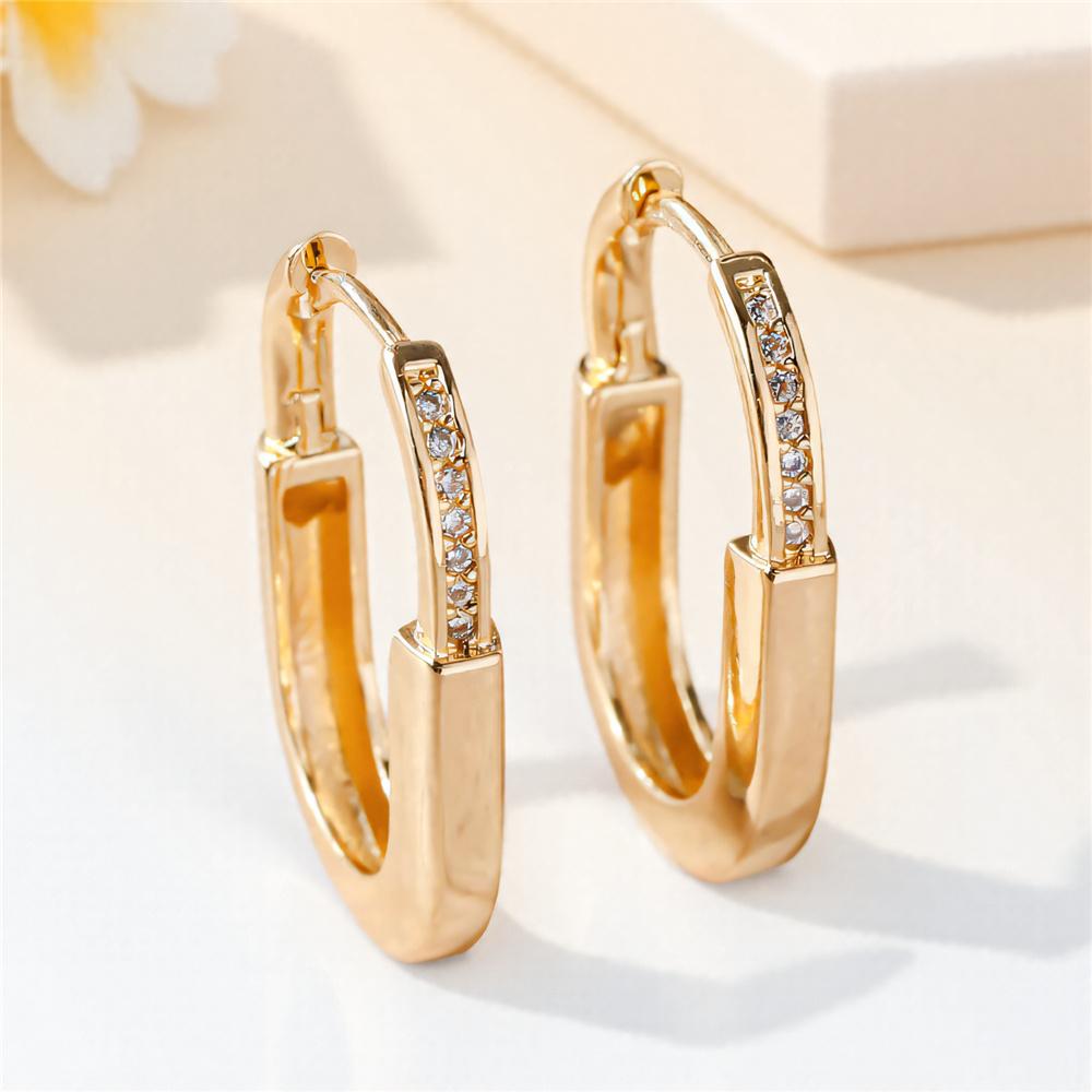 White Zircon Stone Hoop Earrings For Women Vintage Female Fashion Gold Color Wedding Jewelry
White Zircon Stone Hoop Earrings For Women Vintage Female Fashion Gold Color Wedding Jewelry