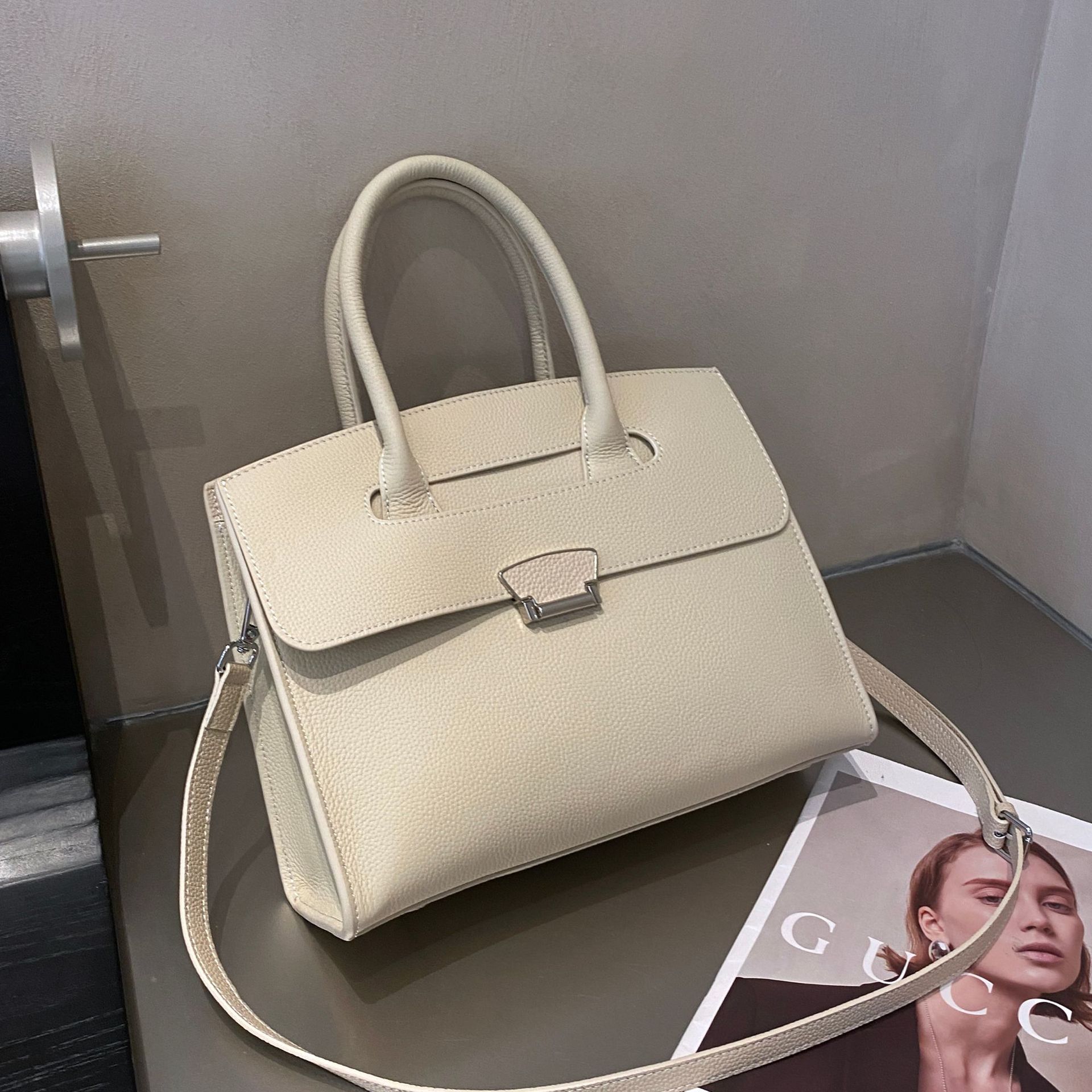 Первый слой из коровьей кожи, сумка через плечо, стиль «кроссбоди», популярная модная, универсальная, для зрелых женщин, практичная, мягкая, сумка из натуральной кожи белый