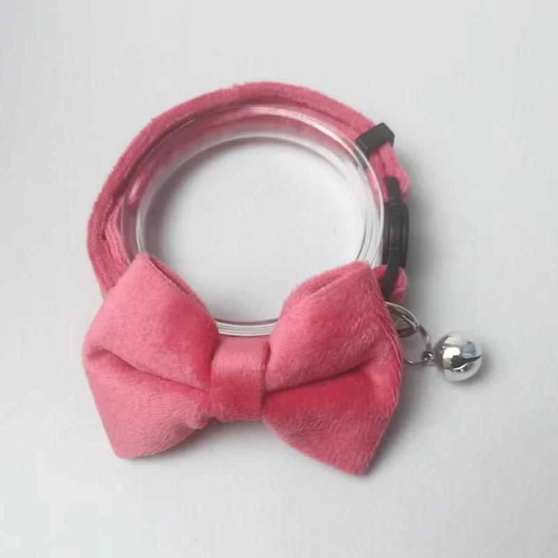 Soft Velvet Pet Collar with Bowknot and Bell Adjustable Safety Breakaway Cat Collars for Kittens Small Dogs рожевий
Soft Velvet Pet Collar with Bowknot and Bell Adjustable Safety Breakaway Cat Collars for Kittens Small Dogs рожевий