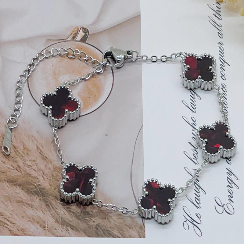 Браслет из пяти цветков с четырьмя листочками клевера, высотой 15 мм, двухсторонний браслет из ракушек 18 карат без потери цвета 18K
Браслет из пяти цветков с четырьмя листочками клевера, высотой 15 мм, двухсторонний браслет из ракушек 18 карат без потери цвета 18K