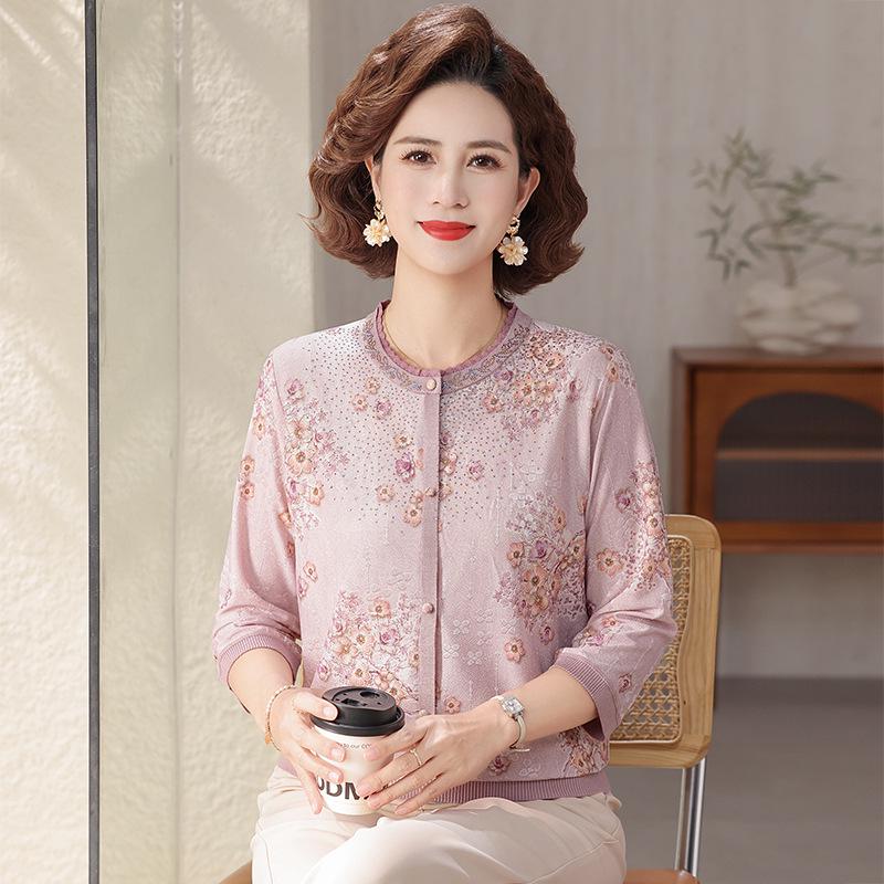 Versatile Ice Silk Floral T-Shirt for Middle-aged & Elderly Women - Loose, Round Neck, Short Sleeve 2XL (recommended for 110-120 jin) розовый
Versatile Ice Silk Floral T-Shirt for Middle-aged & Elderly Women - Loose, Round Neck, Short Sleeve 2XL (recommended for 110-120 jin) розовый