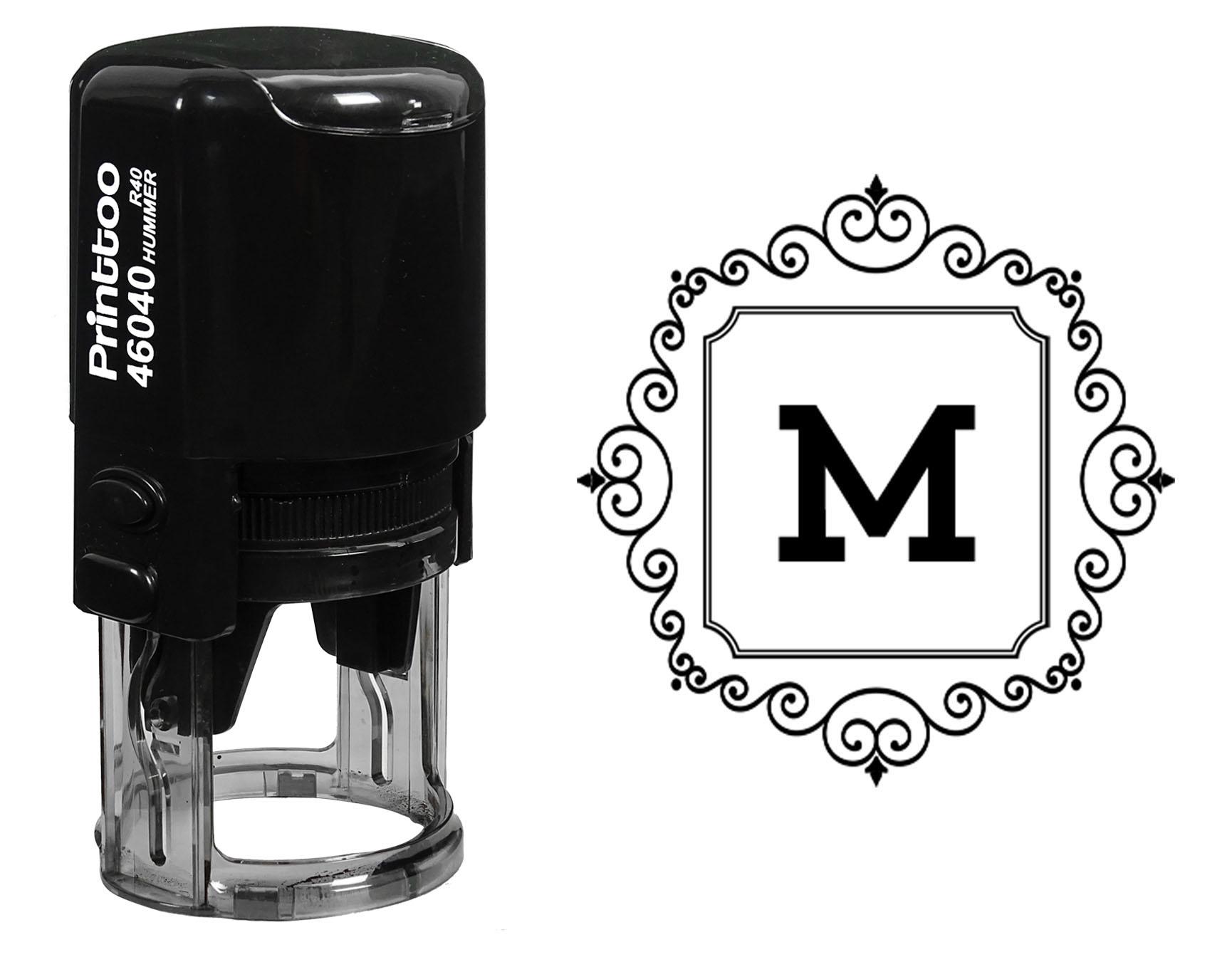 Printtoo Square Swirl Border M Alphabet Monogram Initial R-40 Self Inking Rubber Stamp Office 30 mm Diameter (Approx) синий
Printtoo Square Swirl Border M Alphabet Monogram Initial R-40 Self Inking Rubber Stamp Office 30 mm Diameter (Approx) синий