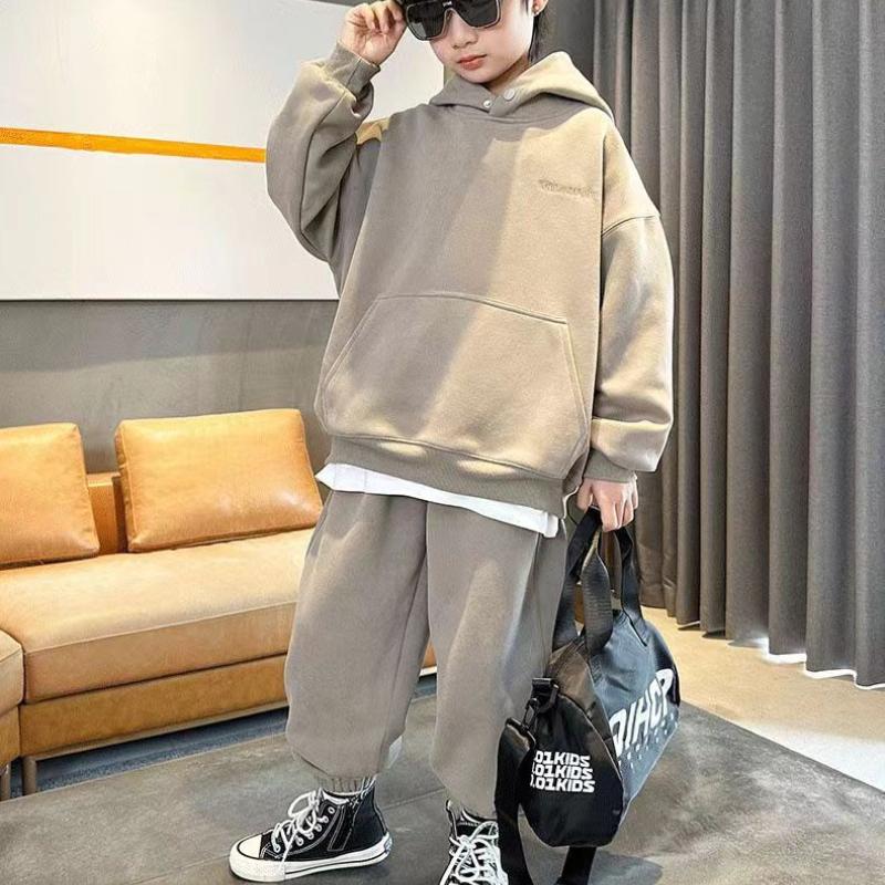 Осенний комплект детской одежды для мальчиков, толстовки с капюшоном и надписью для девочек-подростков, пуловер и брюки, детский костюм, толстовки, верх и низ, спортивные костюмы 120 серый
Осенний комплект детской одежды для мальчиков, толстовки с капюшоном и надписью для девочек-подростков, пуловер и брюки, детский костюм, толстовки, верх и низ, спортивные костюмы 120 серый