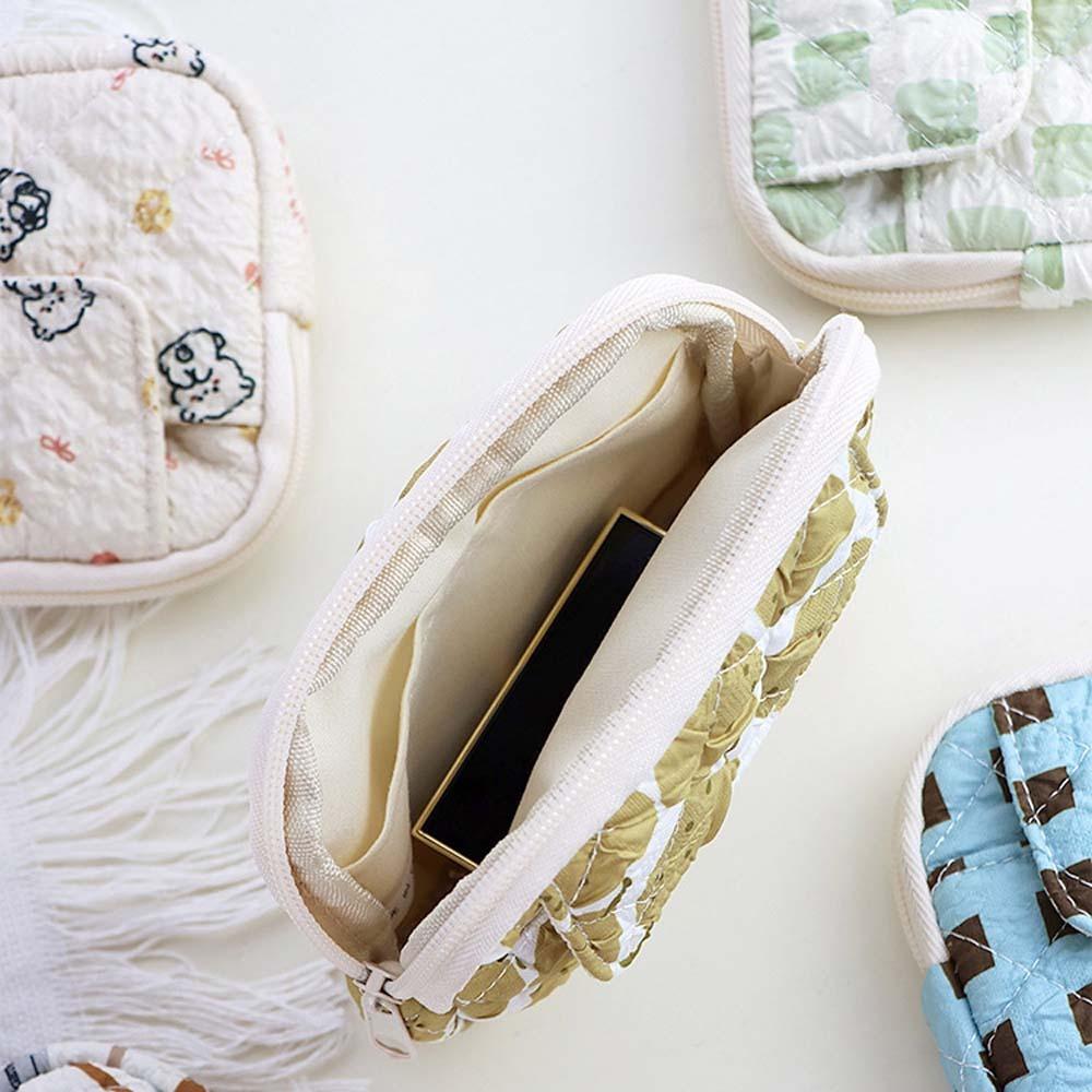 Large Capacity Quilted Cotton Coin Purse Polka Dot Mini Canvas Storage Bag Girls Style 8
Large Capacity Quilted Cotton Coin Purse Polka Dot Mini Canvas Storage Bag Girls Style 8