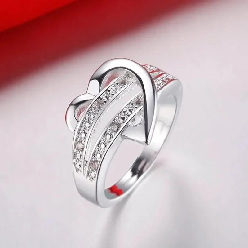 Love Inlaid Wedding Banquet Personalized Temperament Zircon Ring for Women s Luxury New High-end Geometric Elegant Accessories 6
Love Inlaid Wedding Banquet Personalized Temperament Zircon Ring for Women s Luxury New High-end Geometric Elegant Accessories 6