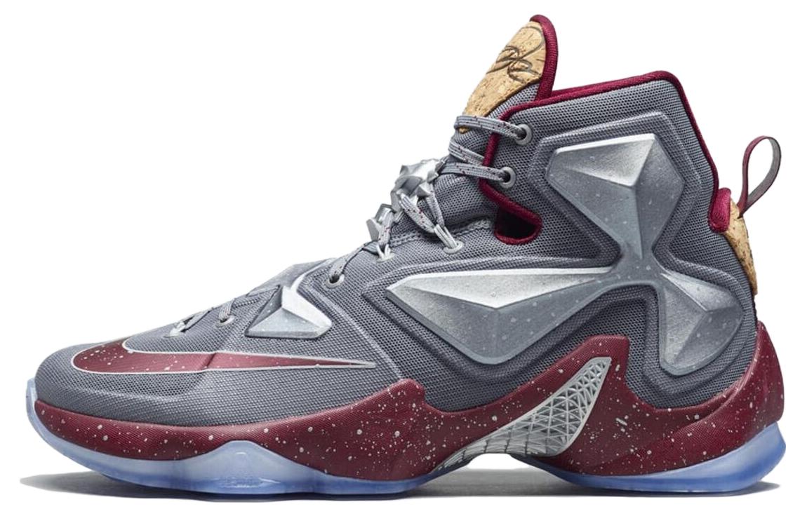 Nike LeBron Xiii Limited Opening Night 823300-060 44
Nike LeBron Xiii Limited Opening Night 823300-060 44