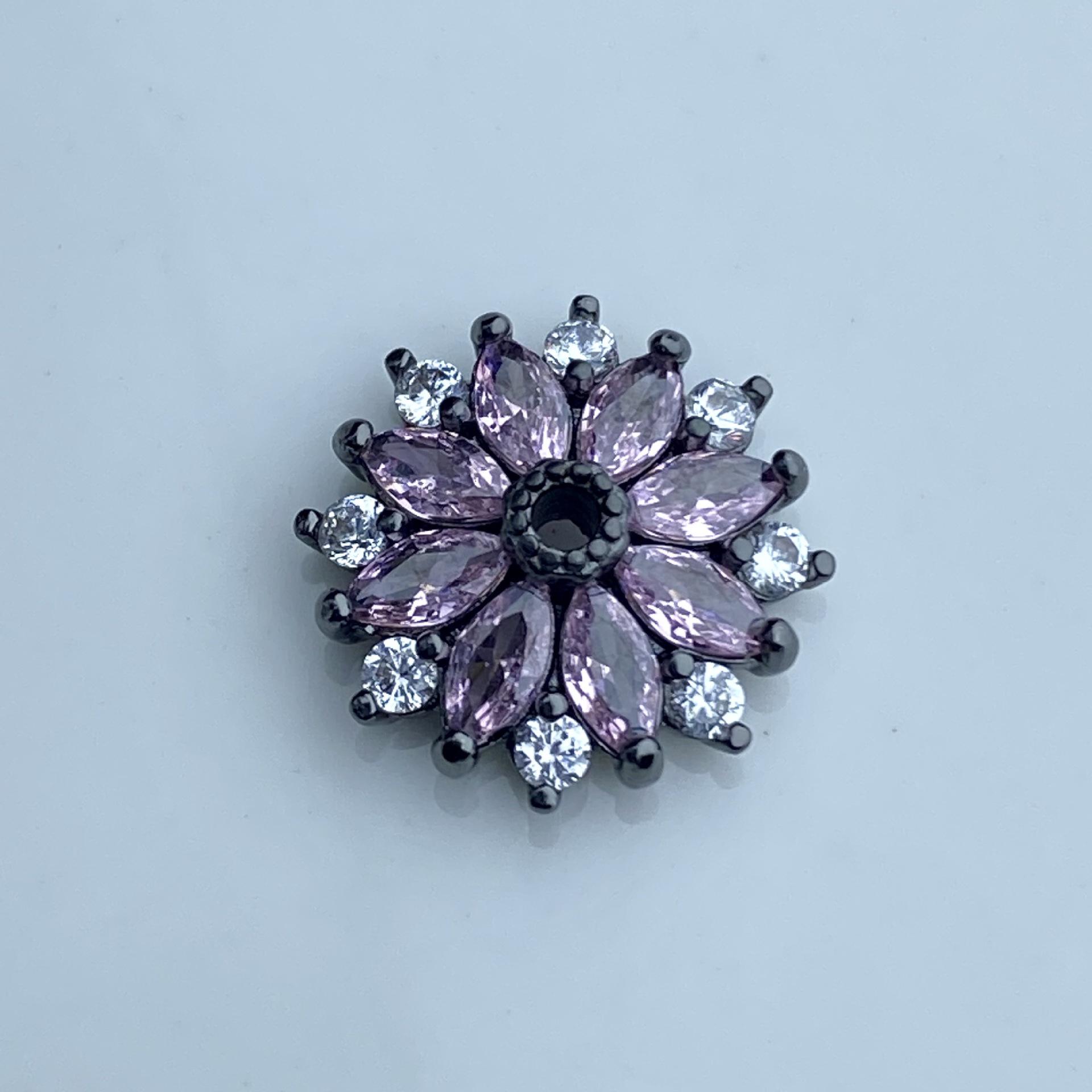Color-Preserving Zircon-Inlaid Flower DIY Crystal Bead Stringing Accessories
Color-Preserving Zircon-Inlaid Flower DIY Crystal Bead Stringing Accessories
