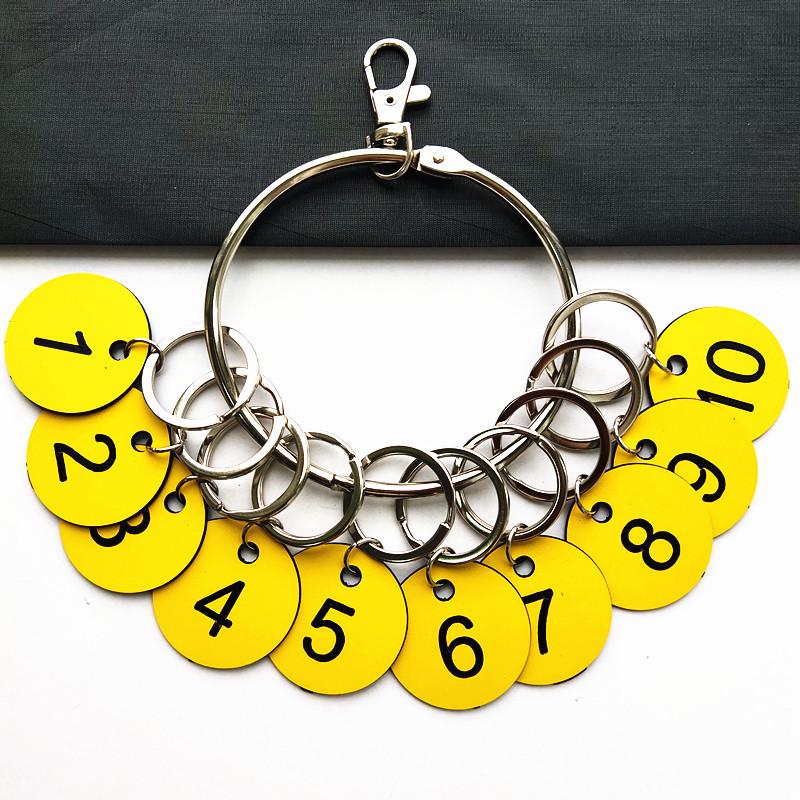 Large Multi-Hook Keychain with Label Tag for Key Management
Large Multi-Hook Keychain with Label Tag for Key Management