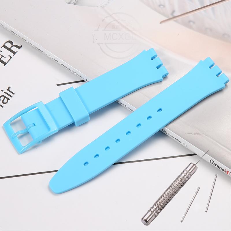 17 мм м який силіконовий ремінець кольоровий для Swatch Водонепроникний спортивний годинник Аксесуари Ремінець Браслет Наручний ремінець 17mm небо синє кольору
17 мм м який силіконовий ремінець кольоровий для Swatch Водонепроникний спортивний годинник Аксесуари Ремінець Браслет Наручний ремінець 17mm небо синє кольору