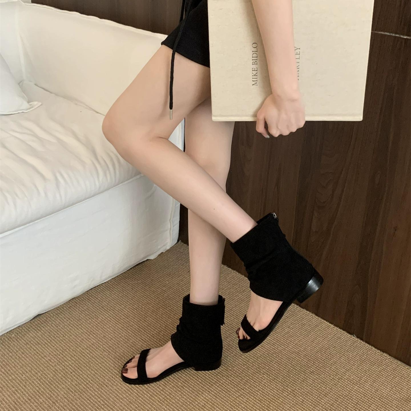 Coarse Heel Suede Pile Boots Breathable Cool Boots Women s Shoes Hollow Vacation with Skirt Khaki Short Boots 35
Coarse Heel Suede Pile Boots Breathable Cool Boots Women s Shoes Hollow Vacation with Skirt Khaki Short Boots 35