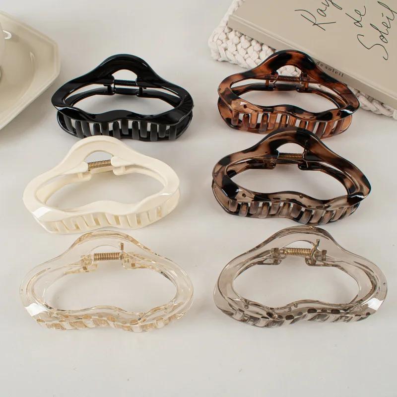Irregular Hollow Out Hair Claws Clips Women Girls Tortoiseshell Large Crab Hair Clamps Barrettes Clips Hair Accessories Fashion
Irregular Hollow Out Hair Claws Clips Women Girls Tortoiseshell Large Crab Hair Clamps Barrettes Clips Hair Accessories Fashion