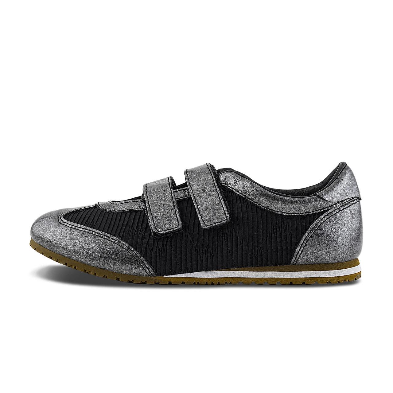 Vans Flat Mary Jane Shoes Unisex VN000D9GBLK 34.5
Vans Flat Mary Jane Shoes Unisex VN000D9GBLK 34.5
