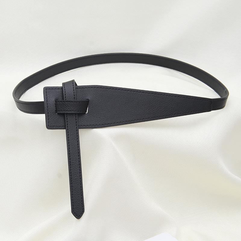 Ветровка с широким поясом в корейском стиле чёрный
Ветровка с широким поясом в корейском стиле чёрный