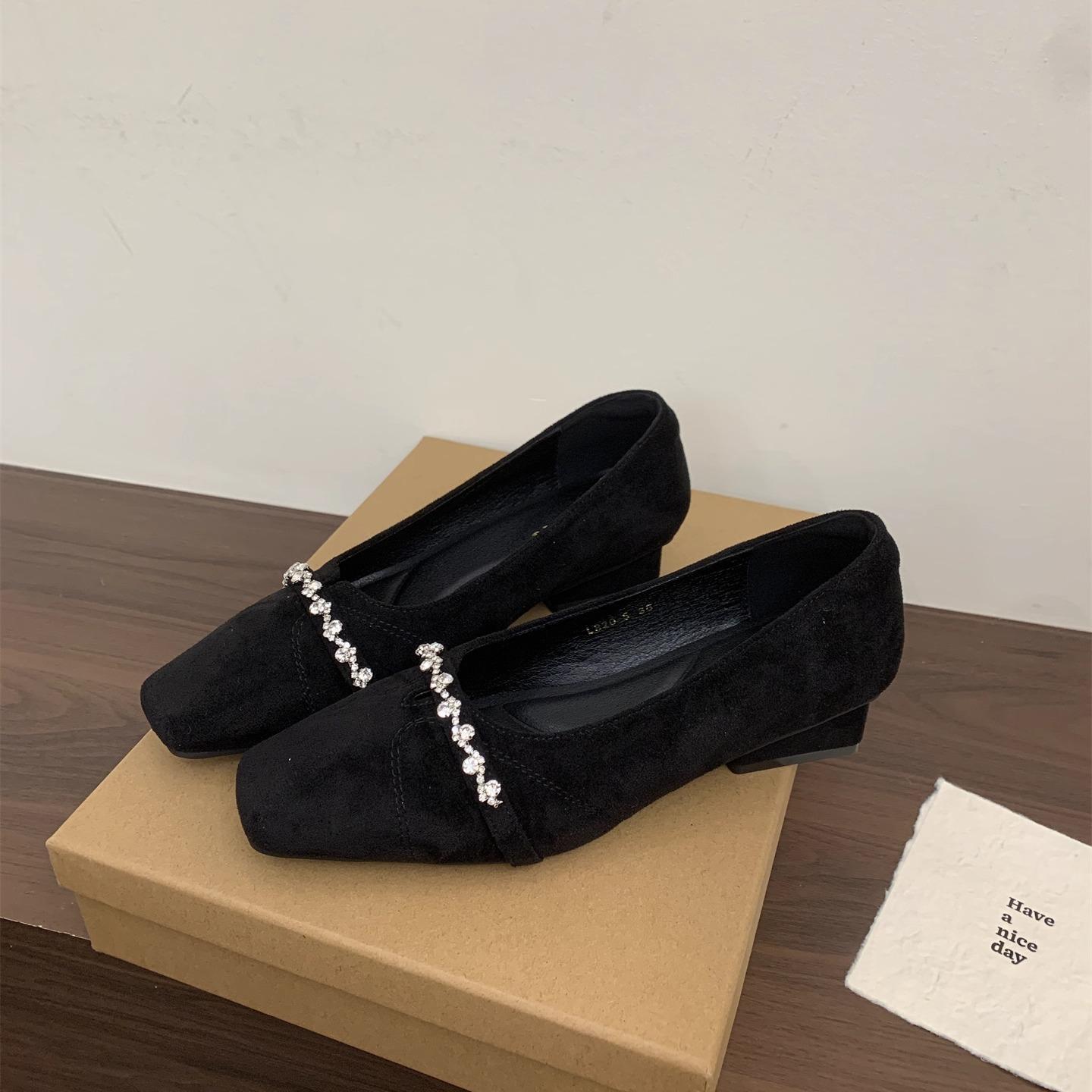 French Evening Wind Gentle Small Fragrant Wind Pearl Mary Jane Spring and Autumn Fairy Medium Coarse Heel Single Shoes OL Commuter Shoes 39
French Evening Wind Gentle Small Fragrant Wind Pearl Mary Jane Spring and Autumn Fairy Medium Coarse Heel Single Shoes OL Commuter Shoes 39