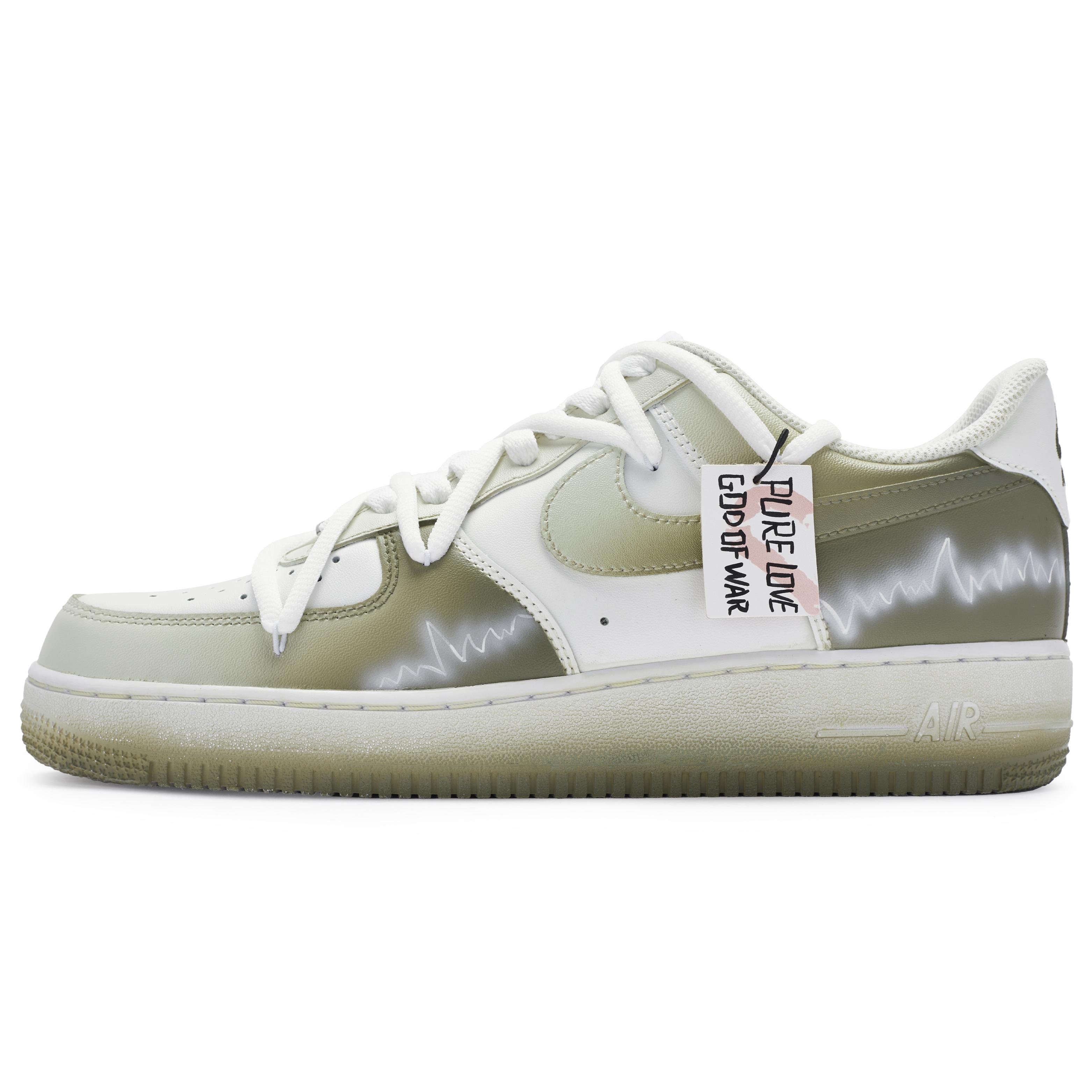 Nike Air Force 1 Low top Skateboard Shoes Men s Green Gray White CW2288-111(Team80-) 40
Nike Air Force 1 Low top Skateboard Shoes Men s Green Gray White CW2288-111(Team80-) 40