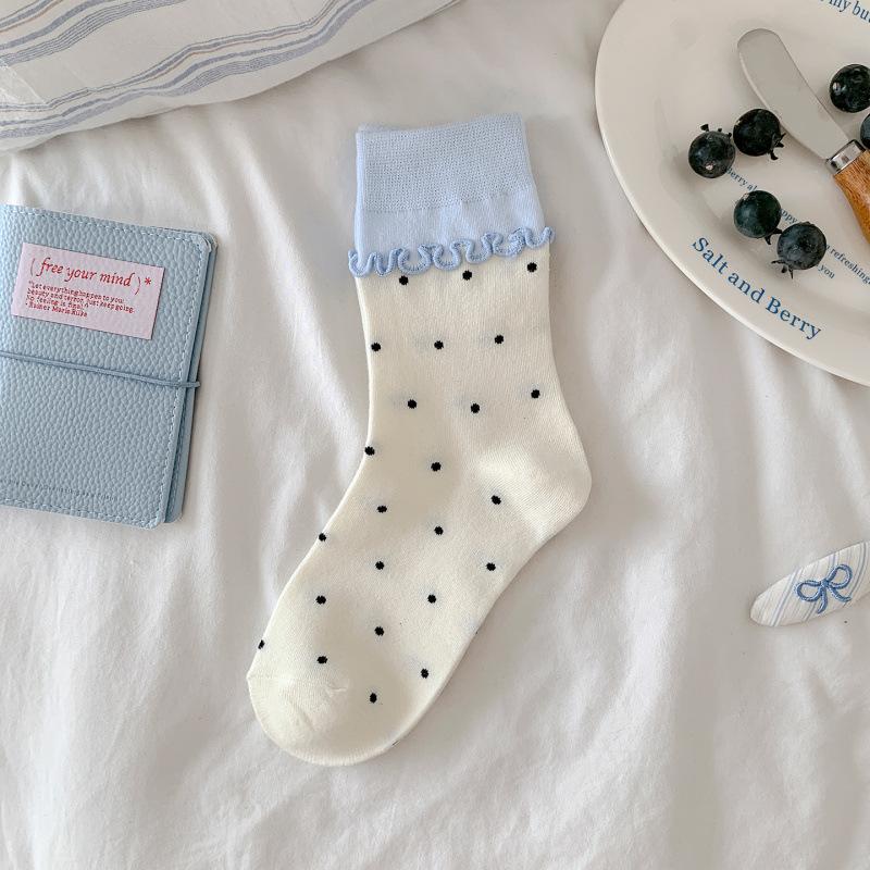 Женские осенние хлопковые носки-гольфы контрастного цвета с бантом и пуговицами 1 pair
Женские осенние хлопковые носки-гольфы контрастного цвета с бантом и пуговицами 1 pair