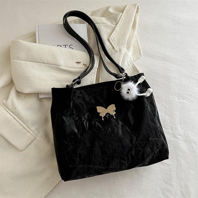 Trendy Soft Sided Tote Bag For Daily Use With Convenient Inner Phone Pocket Ideal For College Girls 2 чёрный
Trendy Soft Sided Tote Bag For Daily Use With Convenient Inner Phone Pocket Ideal For College Girls 2 чёрный