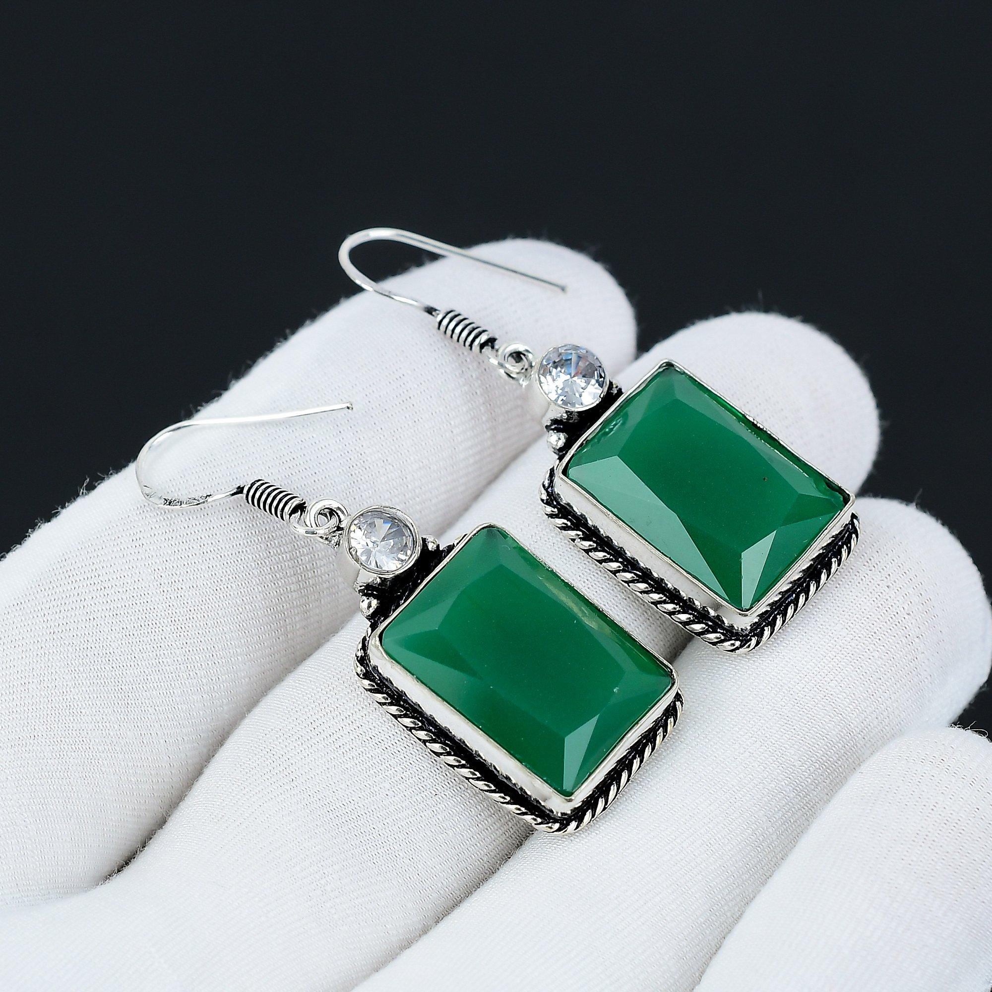 Серьги с изумрудом, белым топазом, серьги из стерлингового серебра 925 пробы. Красивые серьги с кабошоном из драгоценных камней. Серьги на день рождения. Подарок для нее. Подарок для мамы.
Серьги с изумрудом, белым топазом, серьги из стерлингового серебра 925 пробы. Красивые серьги с кабошоном из драгоценных камней. Серьги на день рождения. Подарок для нее. Подарок для мамы.