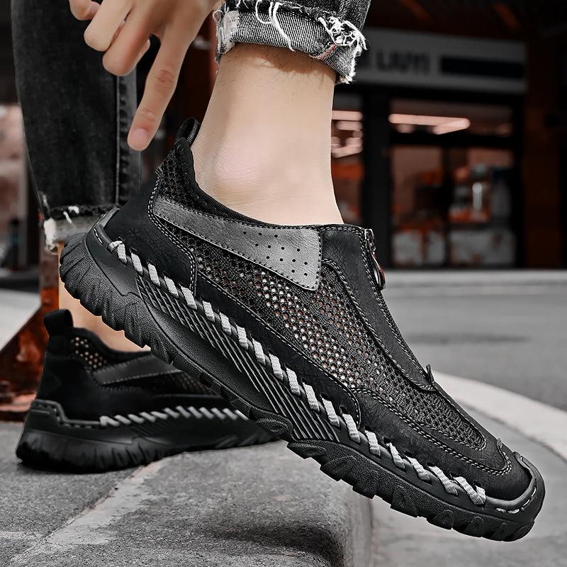Літні нові шкіряні сітчасті дихаючі тонкі кросівки на м якій підошві на блискавці великого розміру чоловіче модне ліниве повсякденне взуття 46 чорний
Літні нові шкіряні сітчасті дихаючі тонкі кросівки на м якій підошві на блискавці великого розміру чоловіче модне ліниве повсякденне взуття 46 чорний
