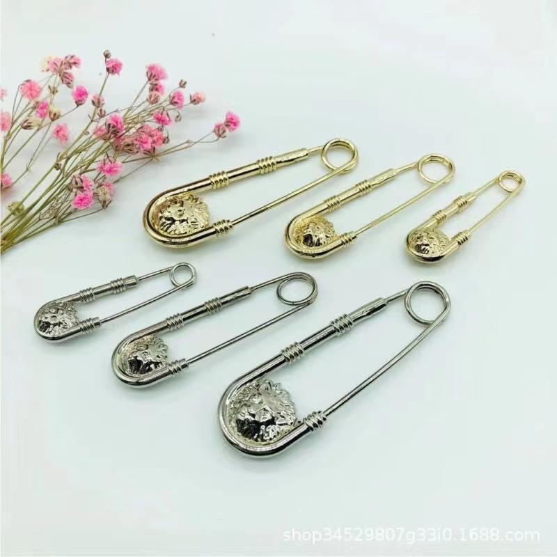 New Alloy Lion Brooch Pin Fashion DIY Safety Pins Women Waist Closing Artifact Men Suit Jacket Decoration Accessories Jewelry 4.5cm золотий
New Alloy Lion Brooch Pin Fashion DIY Safety Pins Women Waist Closing Artifact Men Suit Jacket Decoration Accessories Jewelry 4.5cm золотий