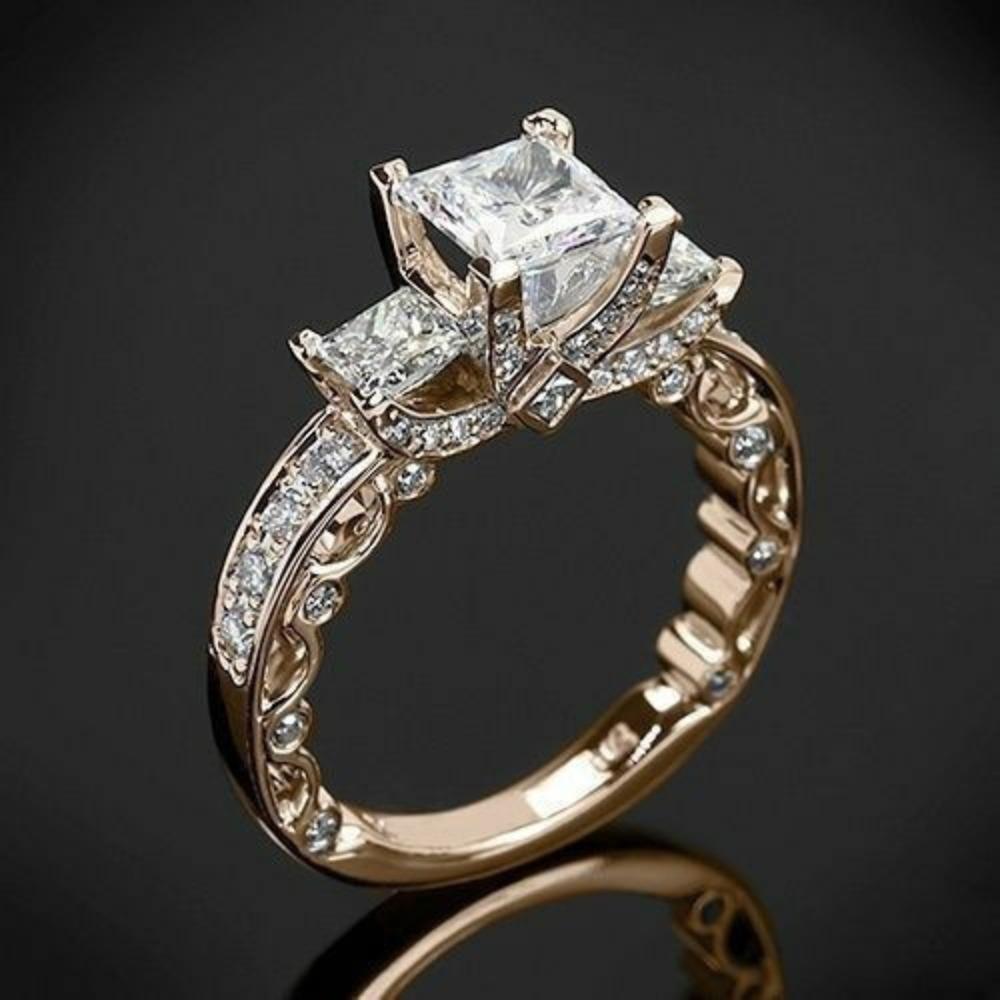 18k Gold Plated Princess Cut Ring for Women Micro Paved Shining Zircon Engagement Wedding Band No. 5 золотой
18k Gold Plated Princess Cut Ring for Women Micro Paved Shining Zircon Engagement Wedding Band No. 5 золотой