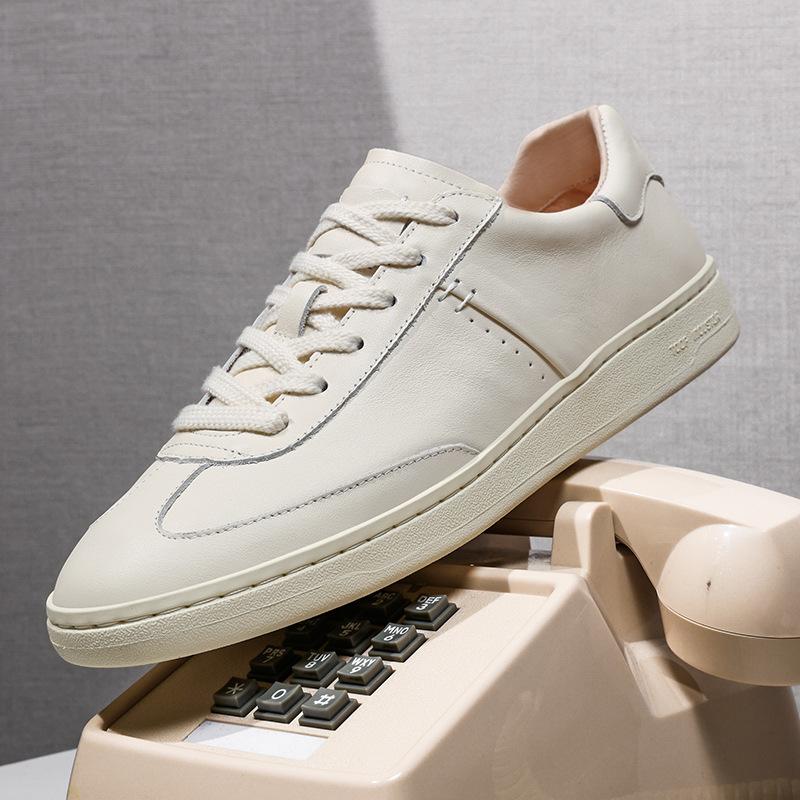 2025 new shoes first layer cowhide board shoes classic German training shoes versatile sports shoes men s casual shoes business white shoes 45 білий
2025 new shoes first layer cowhide board shoes classic German training shoes versatile sports shoes men s casual shoes business white shoes 45 білий