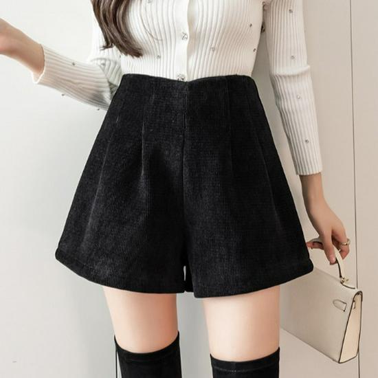 Женские вельветовые шорты А-силуэта с высокой посадкой и широкими штанинами для весны и осени 2025 Small чёрный
Женские вельветовые шорты А-силуэта с высокой посадкой и широкими штанинами для весны и осени 2025 Small чёрный