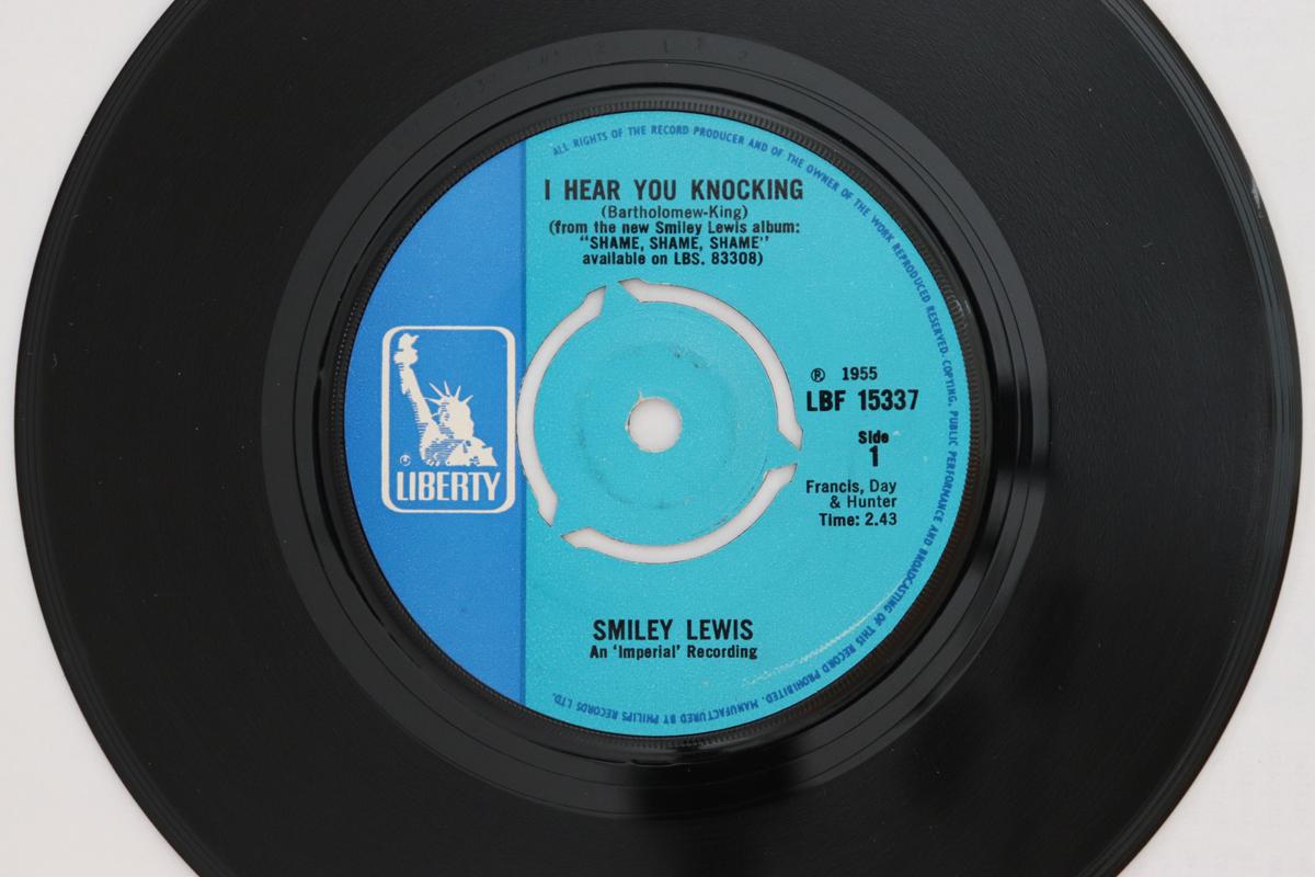 7-дюймовая пластинка SMILEY LEWIS - I Hear You Knocking LBF15337 Liberty 1970 UK Blues б/у
7-дюймовая пластинка SMILEY LEWIS - I Hear You Knocking LBF15337 Liberty 1970 UK Blues б/у