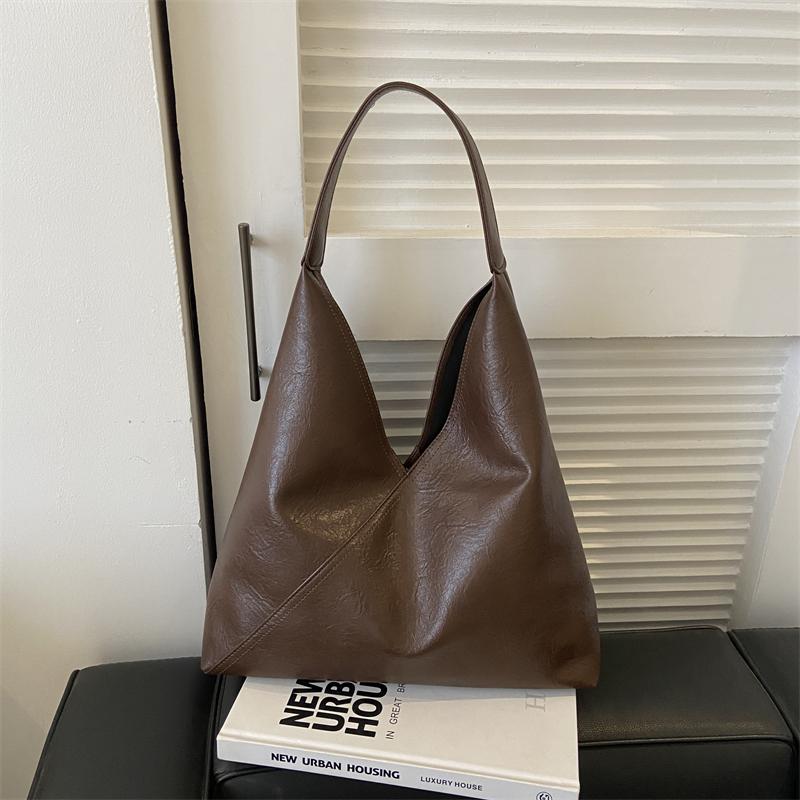 Quality Shoulder Bag Set for Women Soft PU Leather Big Capacity Shopping Tote Bag Winter New Designer Luxury Handbags 40x39x14cm кавовий
Quality Shoulder Bag Set for Women Soft PU Leather Big Capacity Shopping Tote Bag Winter New Designer Luxury Handbags 40x39x14cm кавовий