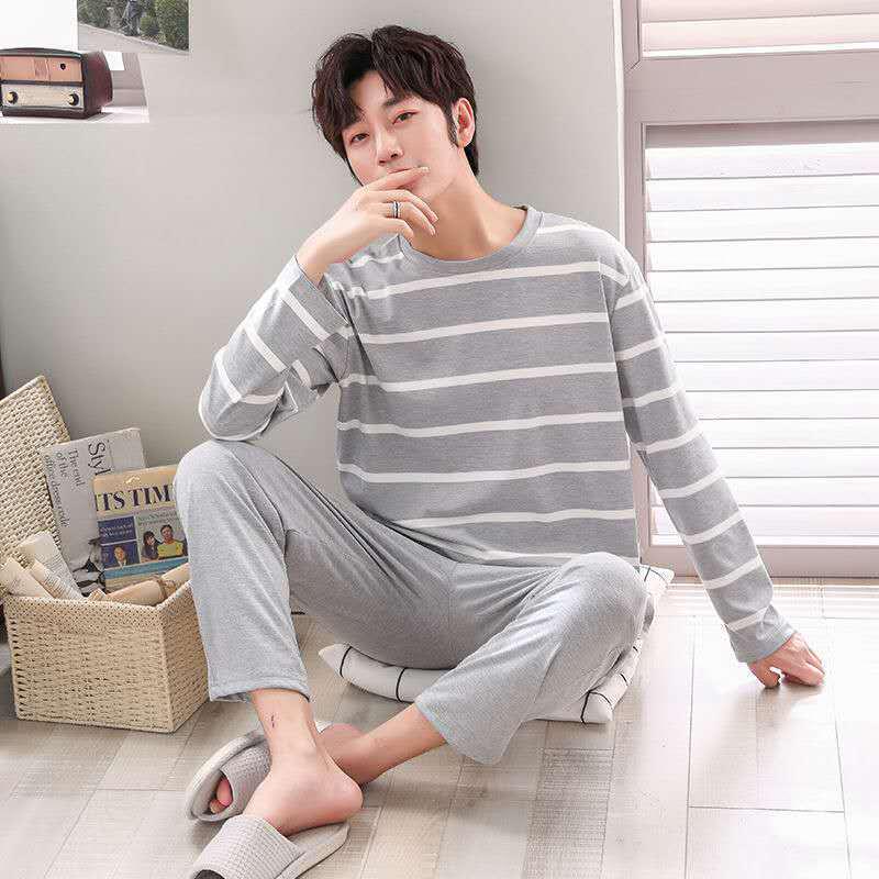 Men s Long Sleeve Imitation Cotton Home Wear Set for Spring, Autumn, and Winter M70-90 catties
Men s Long Sleeve Imitation Cotton Home Wear Set for Spring, Autumn, and Winter M70-90 catties
