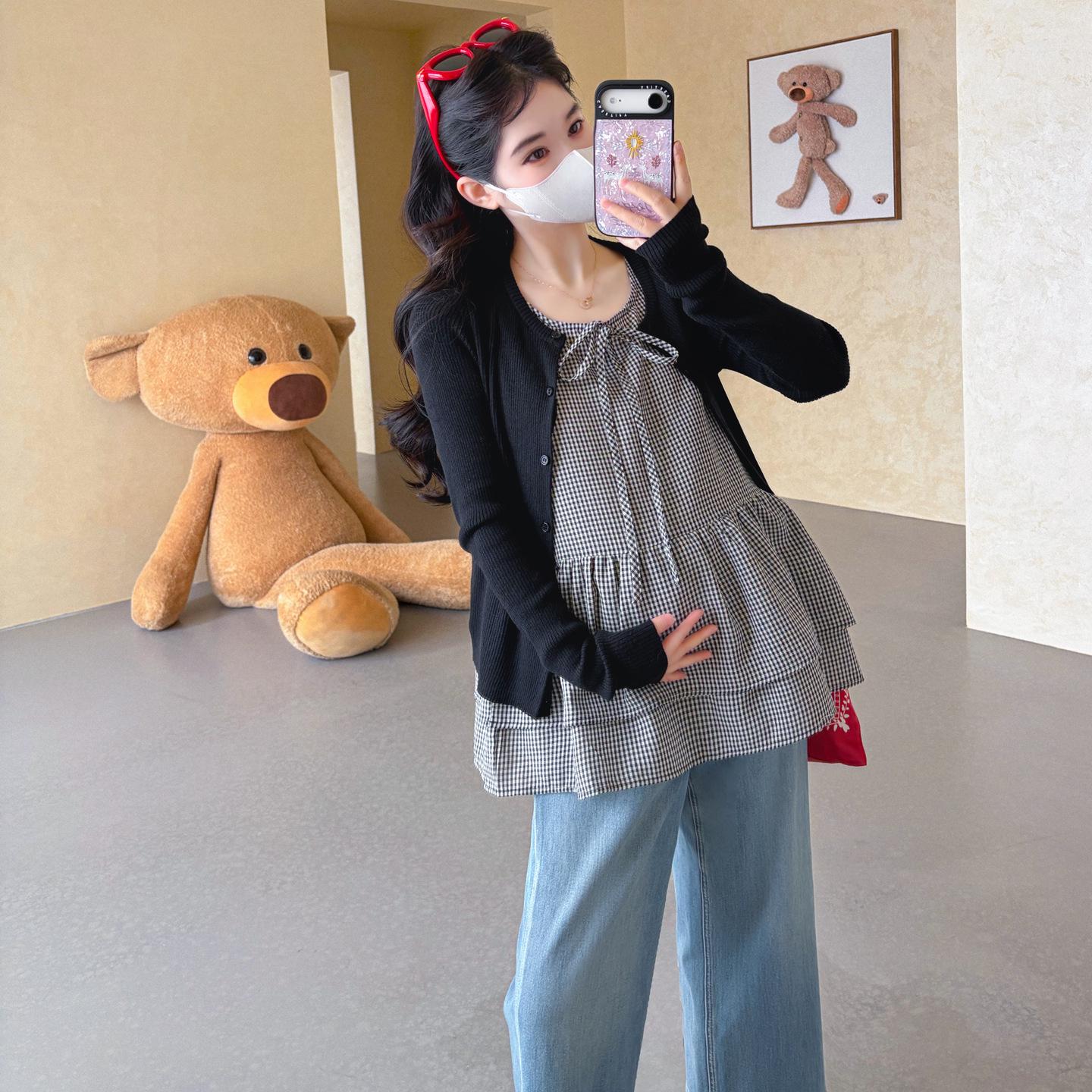 Stylish Maternity Spring Two-Piece Outfit: Loose Belly-Covering Top & Vest Set Extra Large
Stylish Maternity Spring Two-Piece Outfit: Loose Belly-Covering Top & Vest Set Extra Large