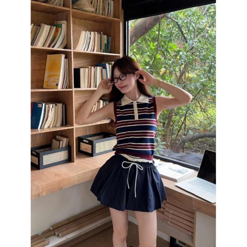 Women s Retro Knit Vest with Contrast Stripes and POLO Collar - Sleeveless Button Short Top for Summer 2025 One Size
Women s Retro Knit Vest with Contrast Stripes and POLO Collar - Sleeveless Button Short Top for Summer 2025 One Size
