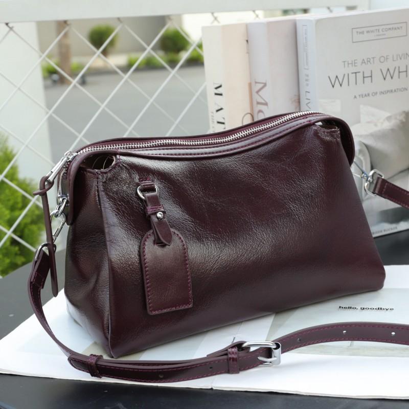 Large Capacity Single Shoulder Women s Bag Fashionable Lazy Trendy Layer Cowhide Tote Leather Versatile Crossbody
Large Capacity Single Shoulder Women s Bag Fashionable Lazy Trendy Layer Cowhide Tote Leather Versatile Crossbody